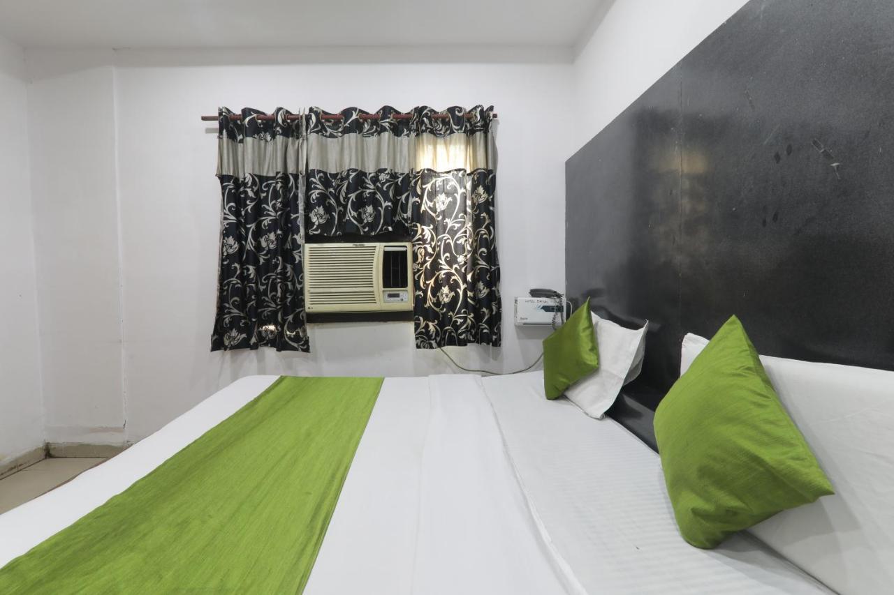 Dayal Hotel Lucknow