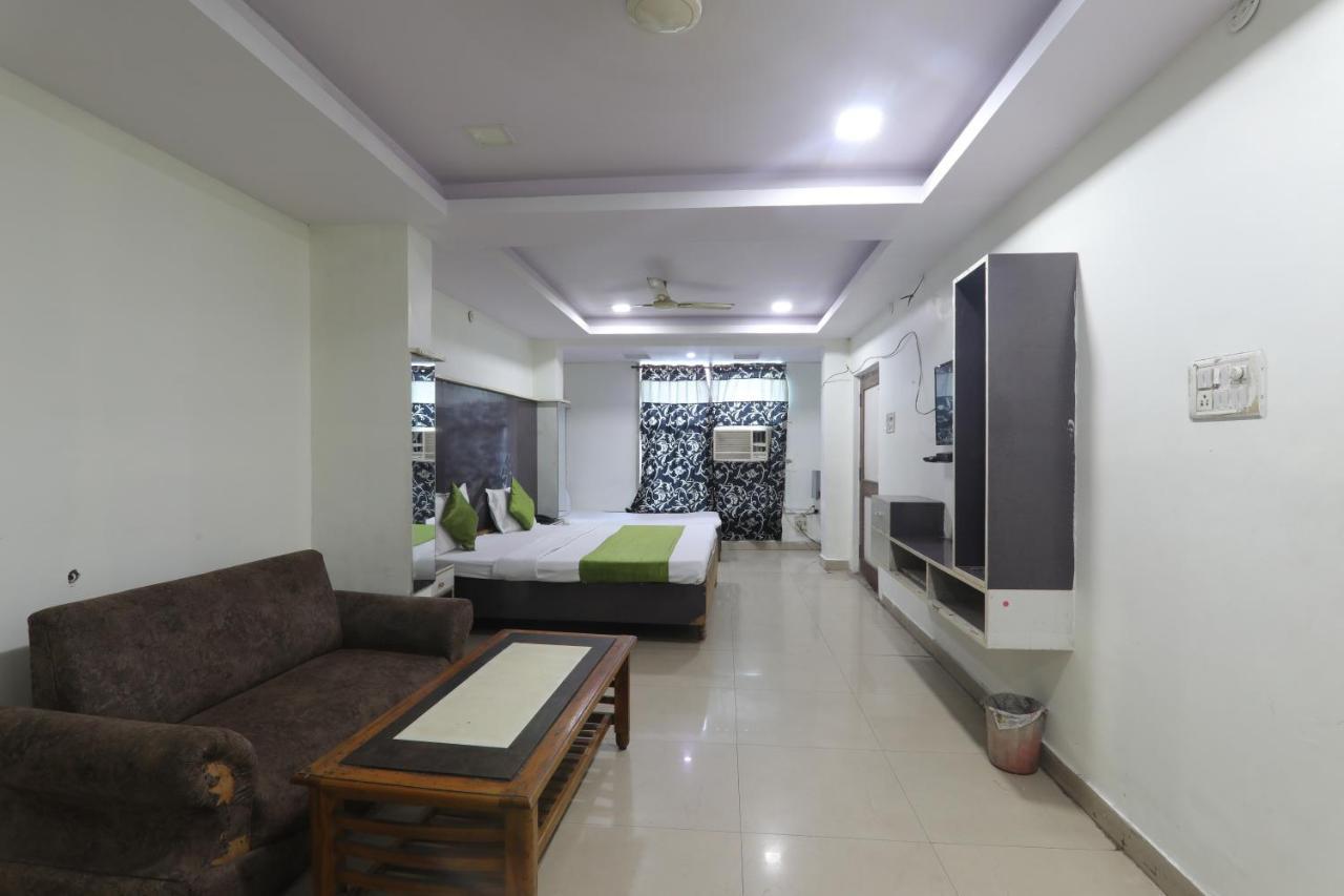 Dayal Hotel 3*