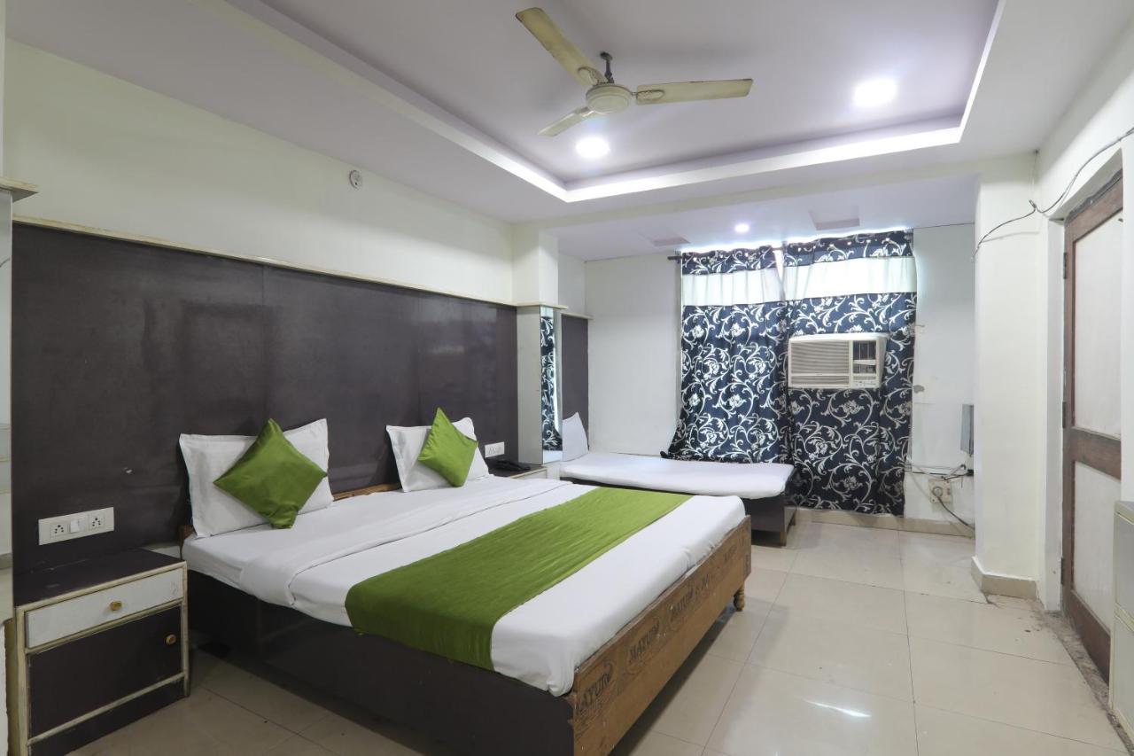 Hotel Dayal Lucknow