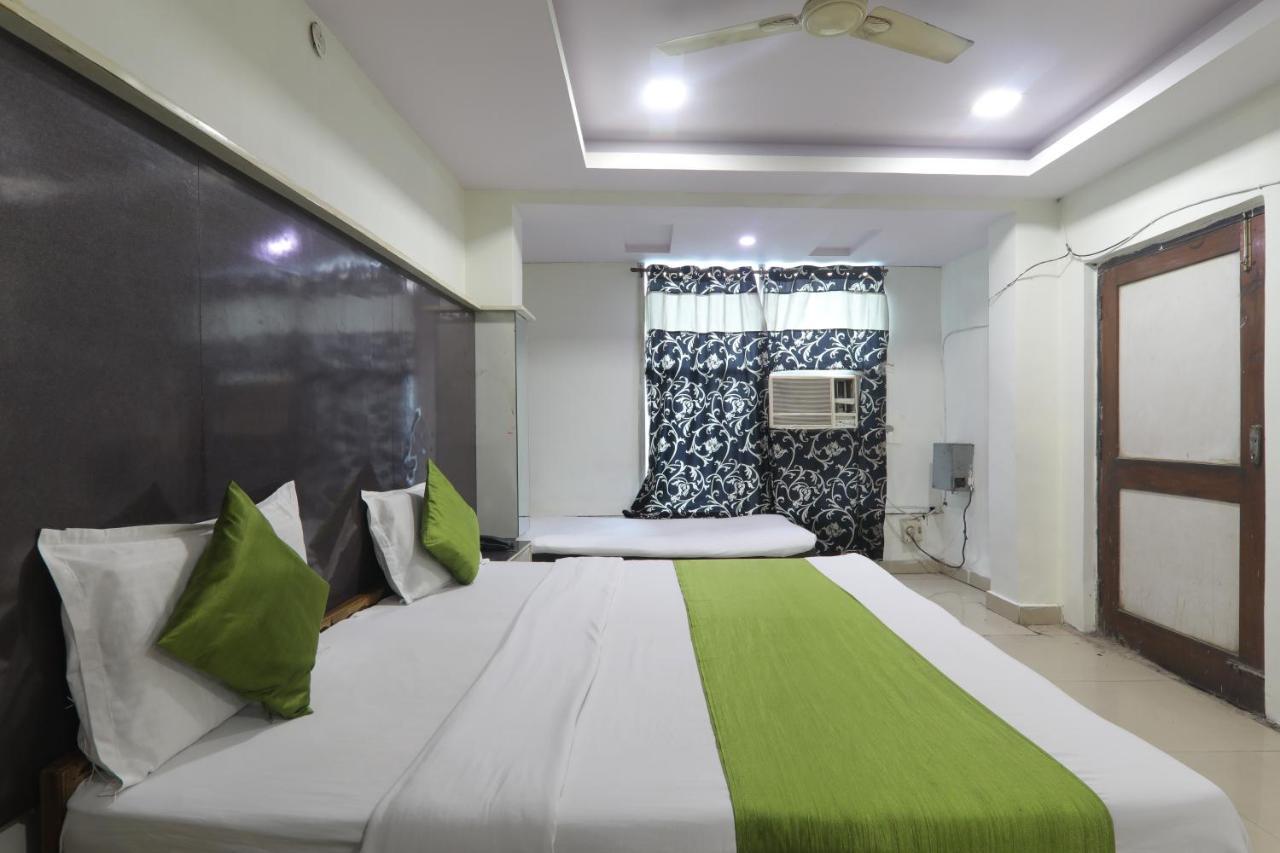 Hotel Dayal Lucknow